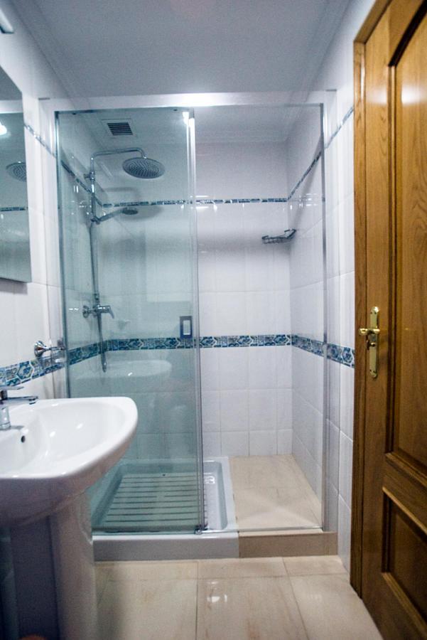 Apartamentos Amat - Only Adult - Playa El Bajondillo Torremolinos Luaran gambar