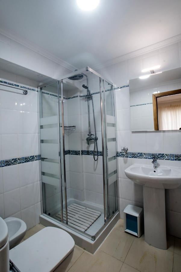 Apartamentos Amat - Only Adult - Playa El Bajondillo Torremolinos Luaran gambar