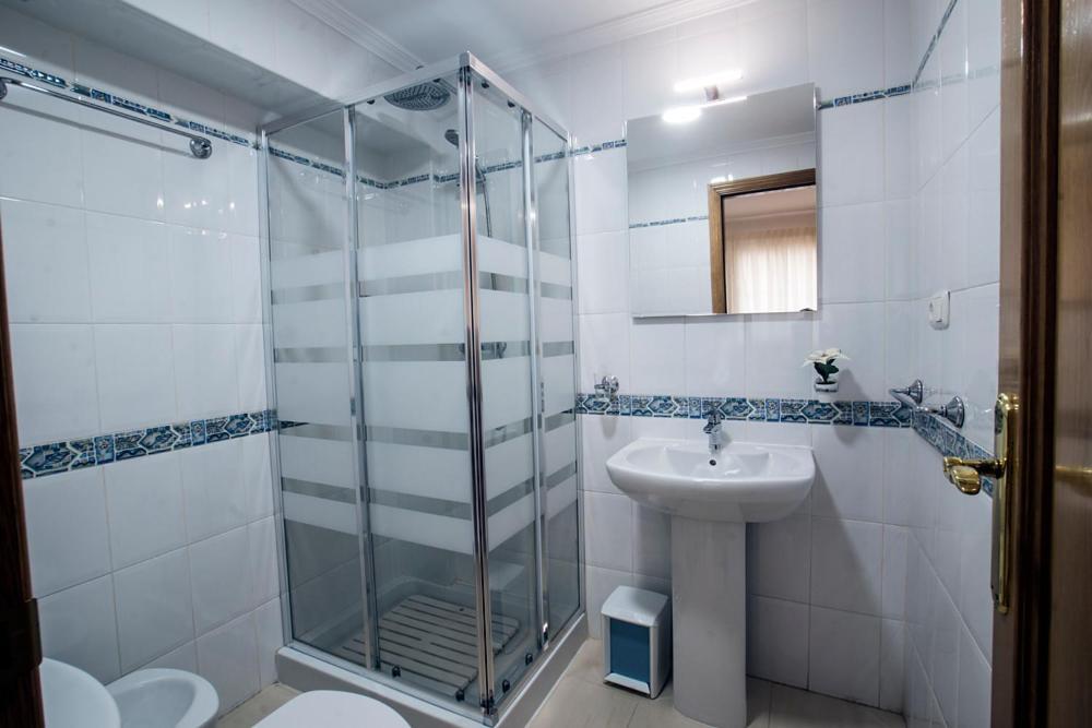 Apartamentos Amat - Only Adult - Playa El Bajondillo Torremolinos Luaran gambar
