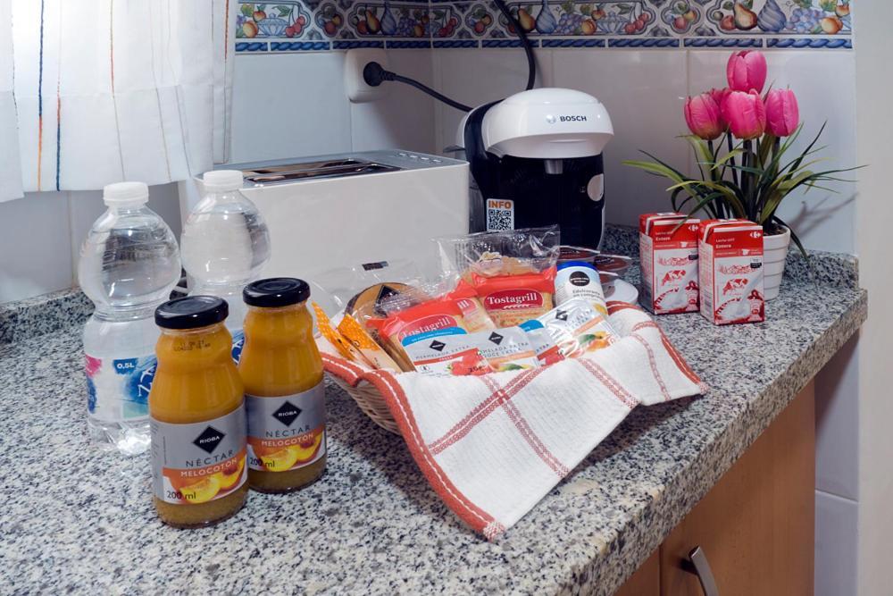 Apartamentos Amat - Only Adult - Playa El Bajondillo Torremolinos Luaran gambar