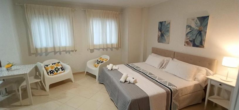 Apartamentos Amat - Only Adult - Playa El Bajondillo Torremolinos Luaran gambar